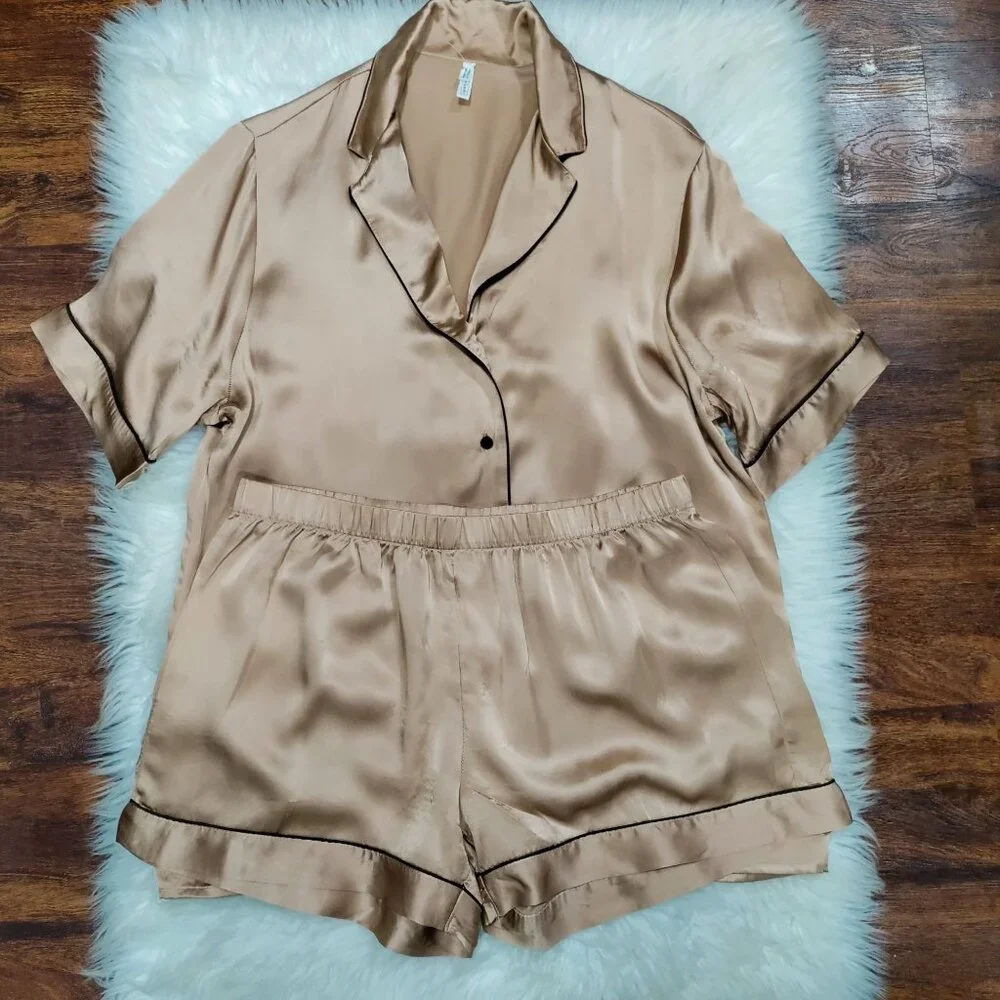 Intimissimi Soft Satin Piping Trim Short Sleeve Shirt & Shorts Pajama Set Size L - Picture 2 of 16